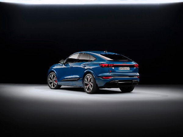 New Audi Q6 Sportback e-tron Unveiled