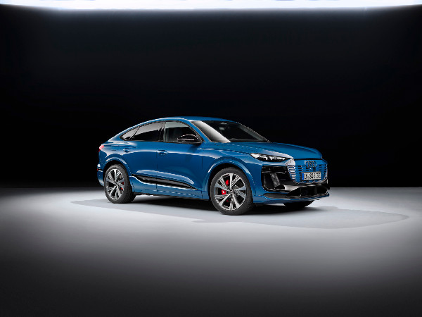 New Audi Q6 Sportback e-tron Unveiled