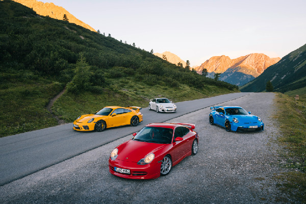 Celebrating 25 Years of Porsche's 911 GT3