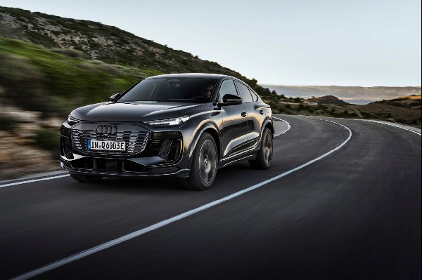 New Audi Q6 Sportback e-tron Unveiled