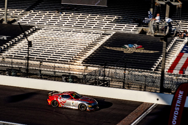 Nissan NISMO Achieves Success in GT4 Finale