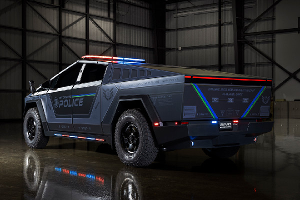 First Tesla Cybertruck for Irvine Police Department
