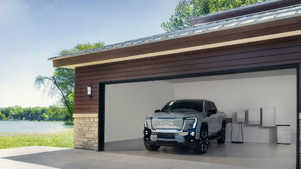 2025 GMC Sierra EV Denali Offers More Choices