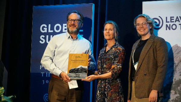 Subaru of America Honoured by Leave No Trace