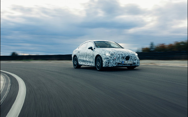 Next Generation Mercedes-Benz CLA Previewed