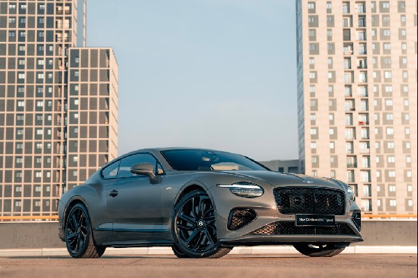 Bentley Unveils Continental GT at Milano Autoclassica Bentley Unveils Continental GT at Milano Autoclassica