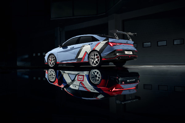 Hyundai Introduces ELANTRA N TCR Edition