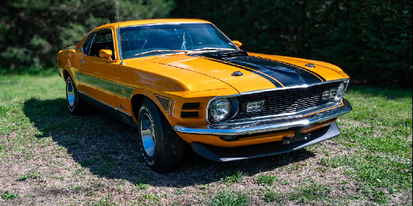 Mecum Auctions Features 850 Vehicles in Kansas City