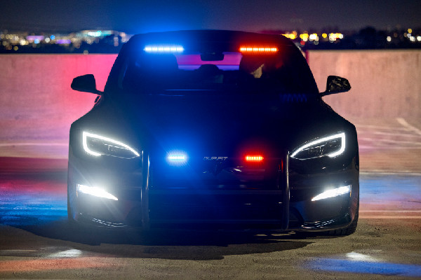 Tesla Model S Plaid Debuts as Police Vehicle