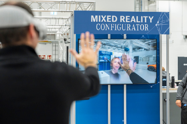 Innovative Technologies for Future Mobility by Mercedes-Benz