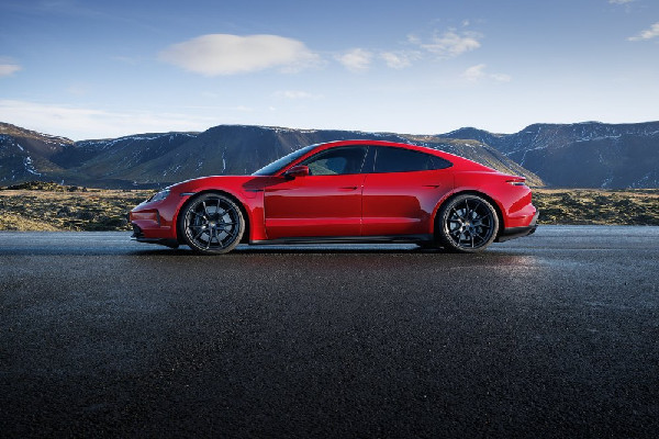 Porsche Unveils New Taycan Models for 2025