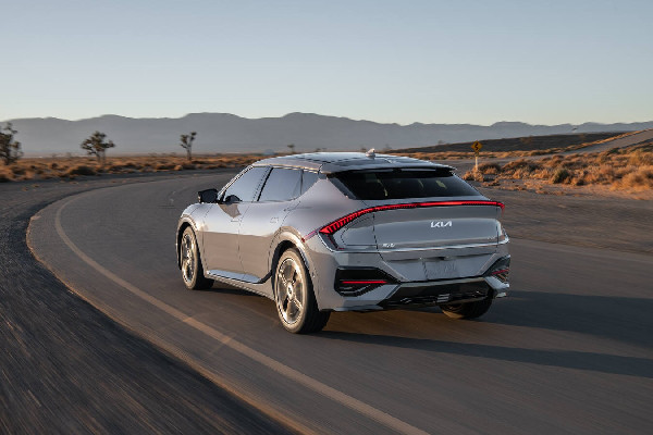 Kia EV6 Unveils New Features at LA Auto Show