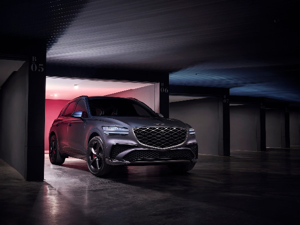 Genesis Reveals Redesigned GV70 SUVs for 2025