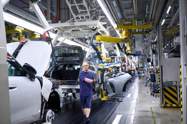 BMW Starts Production of New 2 Series Gran Coupé