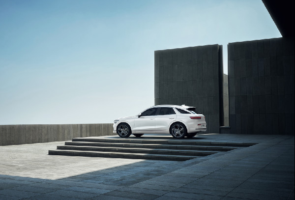 Genesis Reveals Redesigned GV70 SUVs for 2025