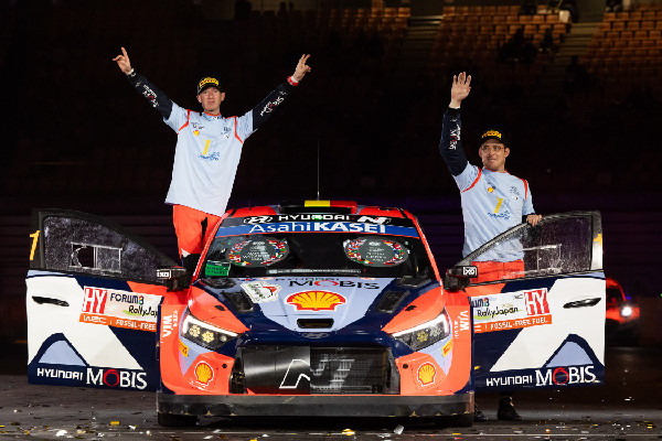 Neuville and Wydaeghe Claim FIA WRC Titles