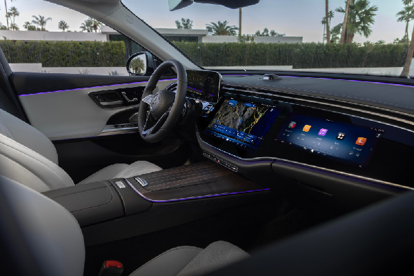 E-Class Named MotorTrend's 2025 Car of the Year