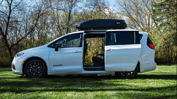 Chrysler Pacifica FAV Edition for Families