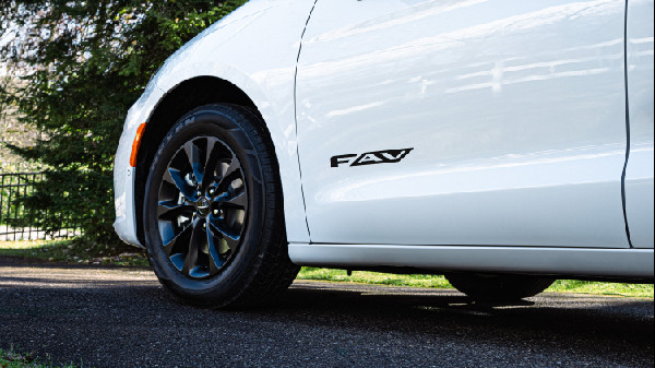 Chrysler Pacifica FAV Edition for Families