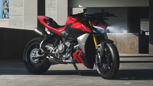 Ducati Streetfighter V2 Revealed Ducati Streetfighter V2 Revealed
