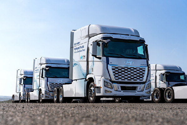 Hyundai Deploys XCIENT Hydrogen Trucks for Logistics
