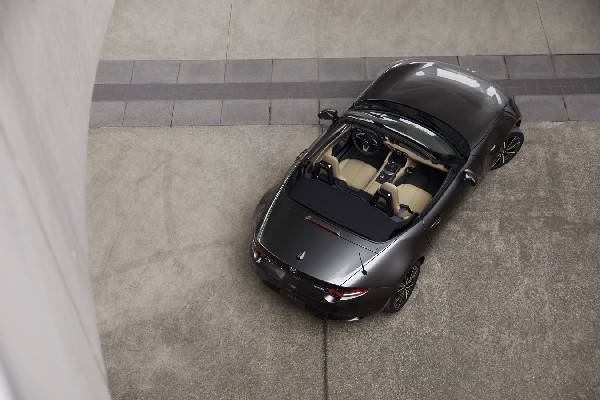 2025 Mazda MX-5 Miata Pricing and Features