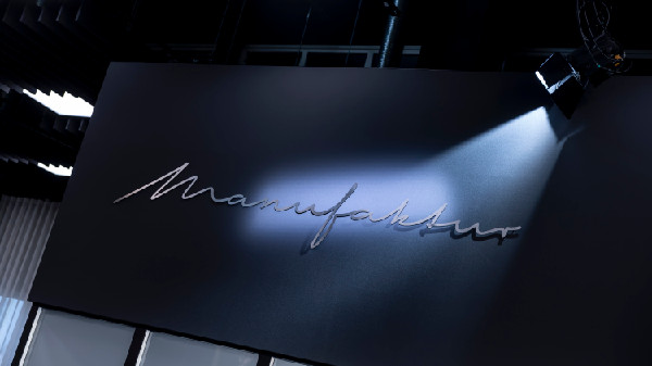 Mercedes-Benz Expands MANUFAKTUR Customization Options