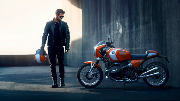 2025 BMW R 12 S: A Modern Classic