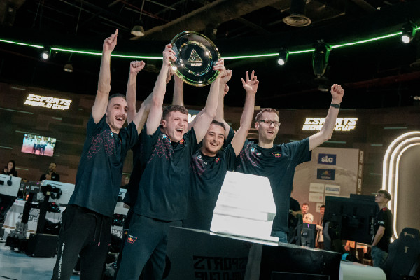 BMW M Motorsport Celebrates Successful 2024 Season