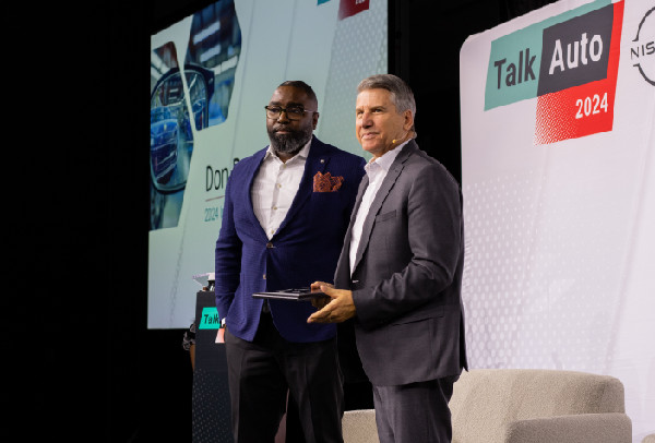 Hyundai's Don Romano Wins Icon Award