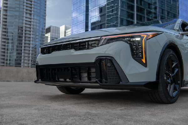 2025 Kia K4: Advanced Tech in a Compact Sedan