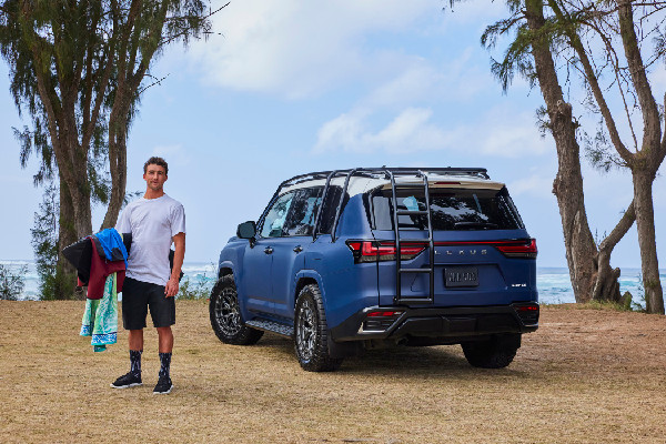 Lexus Partners with World Surf League for 2025