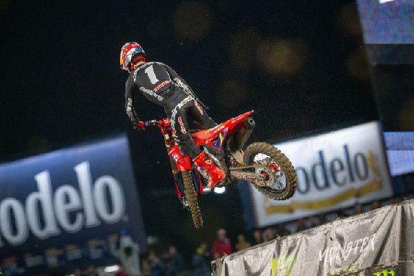 Jett Lawrence Wins at Anaheim 2 SX
