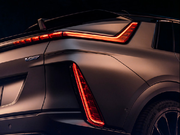 Introducing the Quickest Cadillac: LYRIQ-V