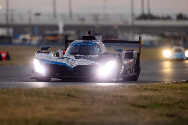 BMW M Motorsport's Tough Race at Daytona