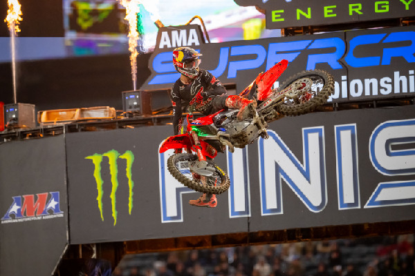 Jett Lawrence Wins at Anaheim 2 SX