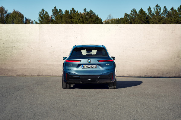 2026 BMW iX: Enhanced Electric SUV Overview