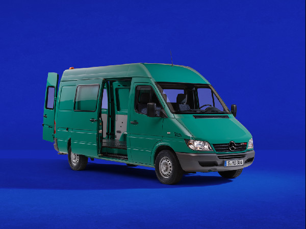 Celebrating 30 Years of the Mercedes-Benz Sprinter