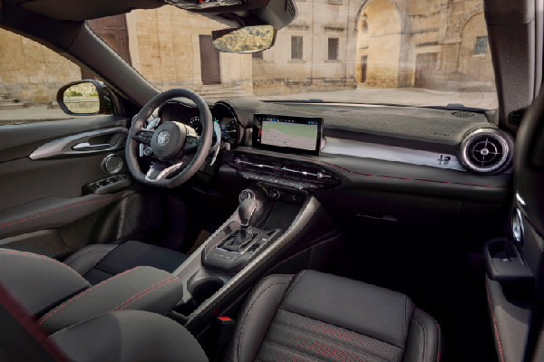 Alfa Romeo Launches Intensa Special Series for 2025