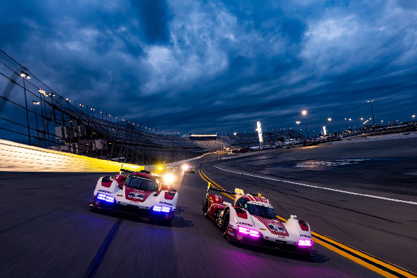 Porsche Penske Motorsport Kicks Off IMSA Season