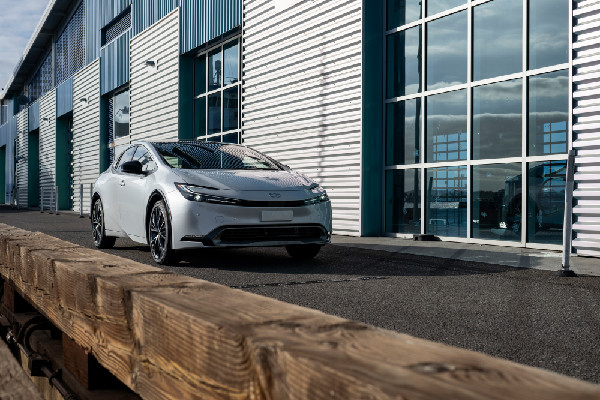 2025 Toyota Prius Nightshade Grade Features