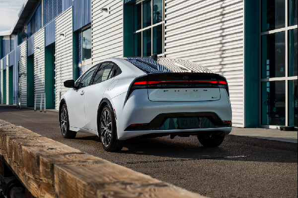 2025 Toyota Prius Nightshade Grade Features