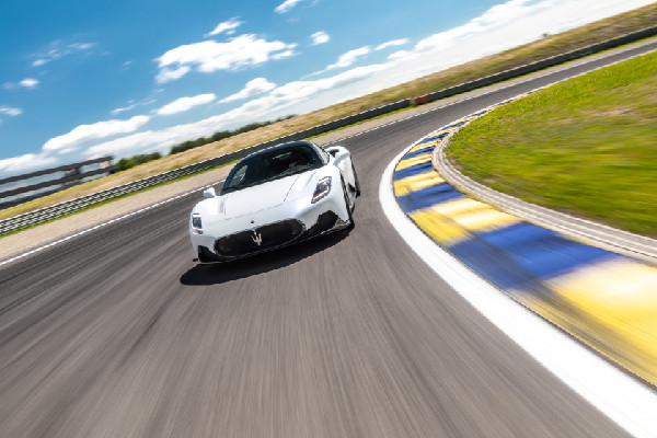 Maserati Debuts MC20 Cielo and Grecale at CES