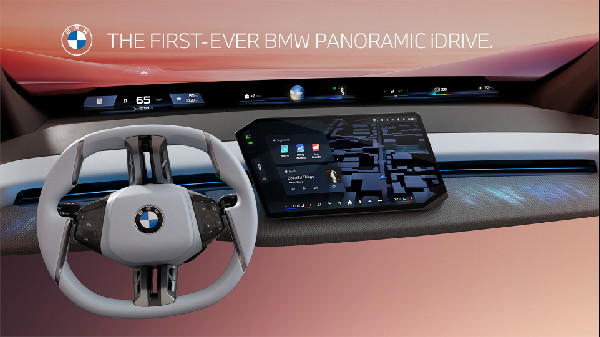 BMW Panoramic iDrive Transforms Vehicle Operation