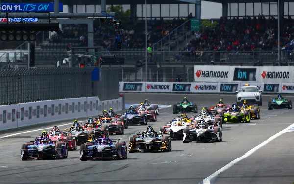 Rowland Wins Thrilling Mexico City E-Prix