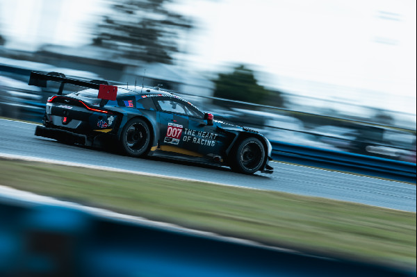 Aston Martin Vantage Aims for Daytona Glory