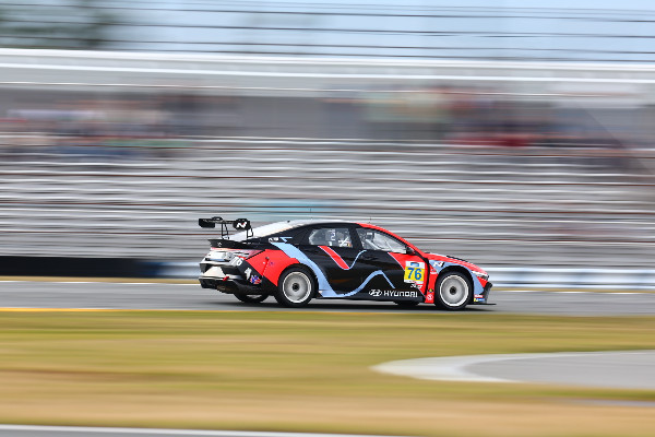 Hyundai Wins First IMSA TCR Race at Daytona