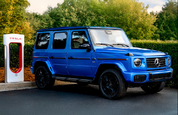 Mercedes-Benz BEV Drivers Access Tesla Chargers in 2025