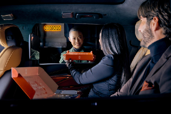 Luxury Dining in the Cadillac ESCALADE IQ