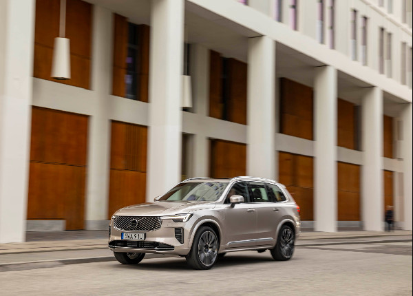 Volvo Cars Win Car and Driver Editors' Choice Awards